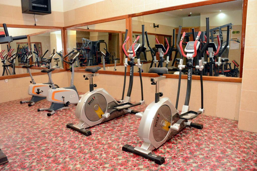 La Posh Hotel Kigali Bagian luar foto
